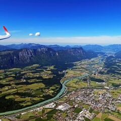 Flugwegposition um 13:38:17: Aufgenommen in der Nähe von Gemeinde Kundl, Österreich in 2084 Meter